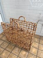 Rotan tijdschriftenmand, ., Ophalen of Verzenden, Zo goed als nieuw, .