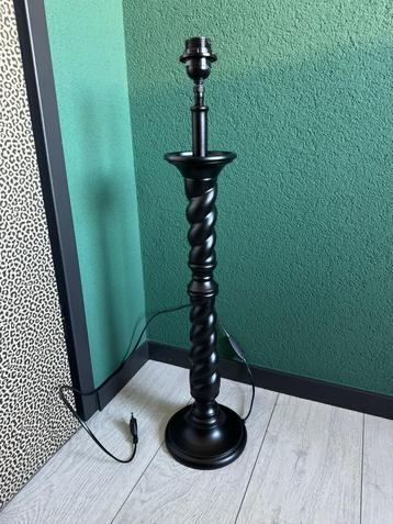 Zwarte tafellamp 75 cm hoog beschikbaar voor biedingen
