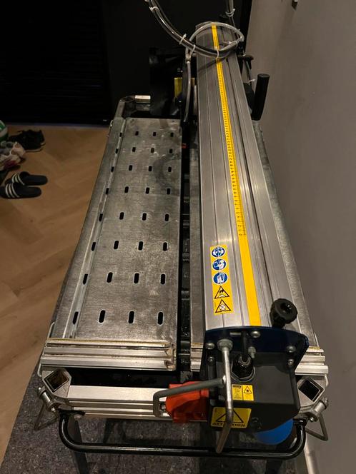 Carat Diamant Tegelzaag C2090 - Zo Goed Als Nieuw, Doe-het-zelf en Verbouw, Gereedschap | Overige machines, Zo goed als nieuw