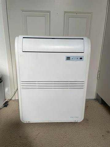 Nette compacte airco met afstandsbediening 2 Kw beschikbaar voor biedingen