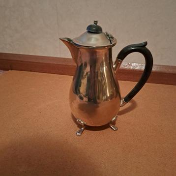Vintage Yeoman Plate Verzilverde Koffiekan beschikbaar voor biedingen