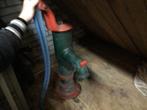 Een oude gietijzeren waterpomp aangeboden, Ophalen, Zo goed als nieuw