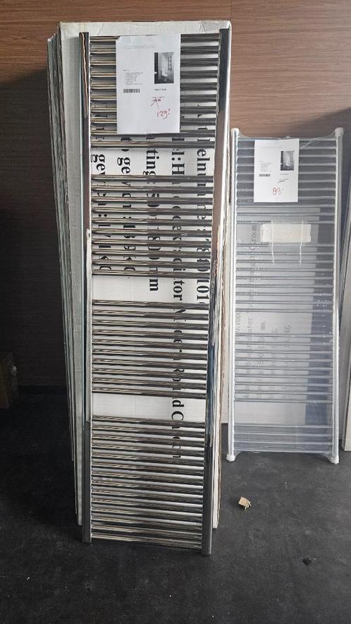 OPRUIMING! Verwarmingselementen/ radiatoren, Doe-het-zelf en Verbouw, Verwarming en Radiatoren, Nieuw, Radiator, 800 watt of meer