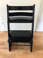 Nieuw model stokke tripp trapp kinderstoel zwart, Kinderen en Baby's, Kinderstoelen, Ophalen, Zo goed als nieuw, Meegroeistoel