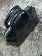 Trendy zwarte mini-handtas van New Look, Sieraden, Tassen en Uiterlijk, Tassen | Damestassen, Verzenden, Zo goed als nieuw, Zwart