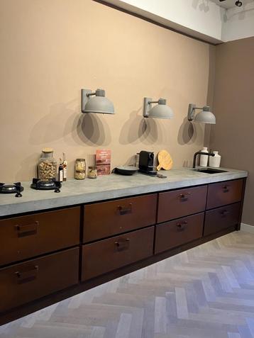  Showroom keuken handgemaakt verroest staal  beschikbaar voor biedingen