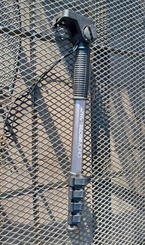 Bilora monopod, Audio, Tv en Foto, Fotografie | Statieven en Balhoofden, Gebruikt, Eenpoot, 150 tot 175 cm, Ophalen