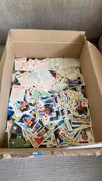 Doos met 500 voetbalplaatjes wk 90-94-98 en ek 96, Verzenden, Zo goed als nieuw, Buitenlandse clubs, Poster, Plaatje of Sticker