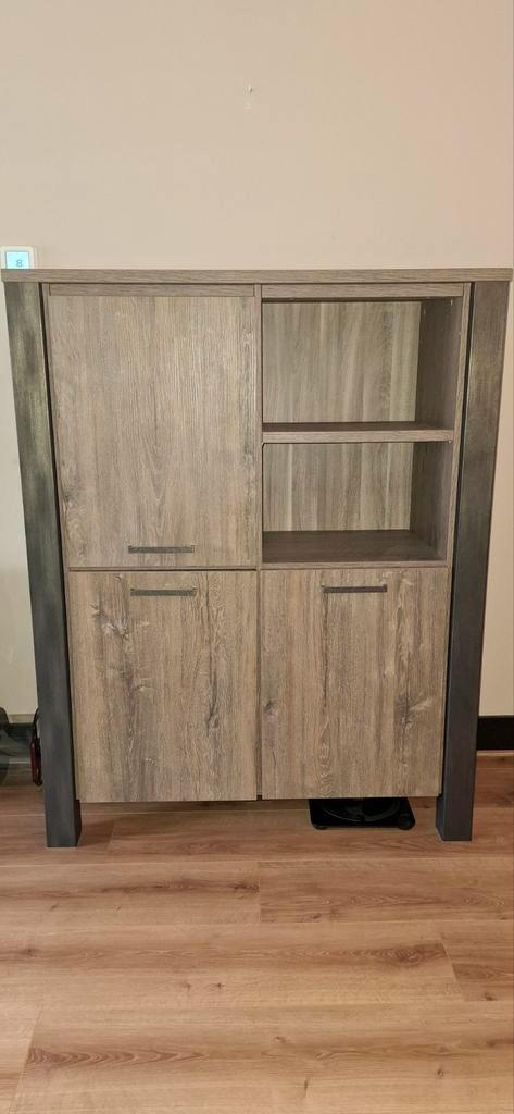 Vitrinekast kai, Huis en Inrichting, Kasten | Vitrinekasten, Zo goed als nieuw, 100 tot 150 cm, 100 tot 150 cm, 50 tot 75 cm, Met deur(en)