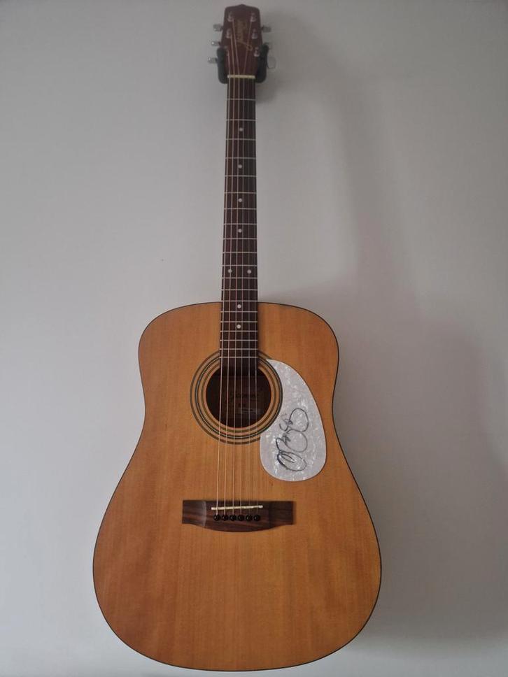 Takamine Jasmine Gitaar - Gesigneerd door Jon Bon Jovi!, Muziek en Instrumenten, Snaarinstrumenten | Gitaren | Akoestisch, Western- of Steelstringgitaar