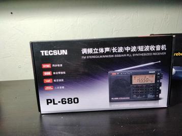 Tecsun PL-680 wereldontvanger  beschikbaar voor biedingen