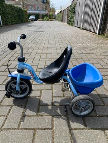 Driewielfiets met duwstang beschikbaar voor biedingen