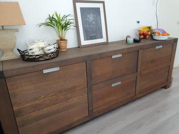 Dressoir met deuren en lades beschikbaar voor biedingen