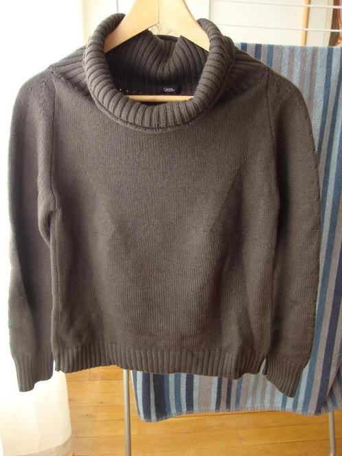 Warme donkerbruine trui mooie details/brede col Bess.(M), Kleding | Dames, Truien en Vesten, Zo goed als nieuw, Maat 38/40 (M)