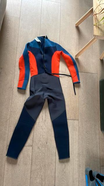 Surfpak wetsuit 165 kind beschikbaar voor biedingen