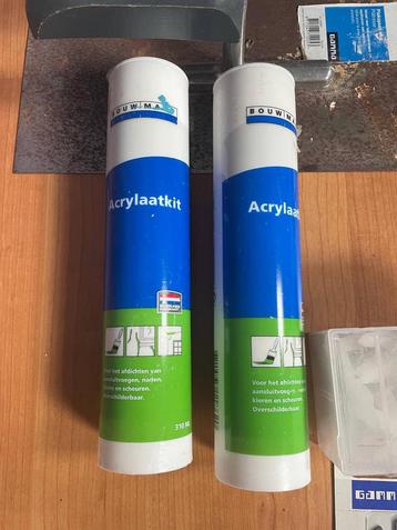 2x Acrylaatkit beschikbaar voor biedingen