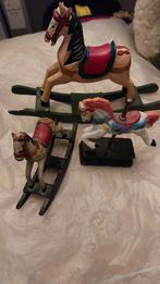 2 houten paardjes 1 steenpaardje, Antiek en Kunst, Antiek | Speelgoed, Ophalen of Verzenden