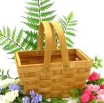 Prachtige langwerpig rieten strooimandje., Ophalen of Verzenden, Nieuw, Feestartikel, Geboorte of Huwelijk