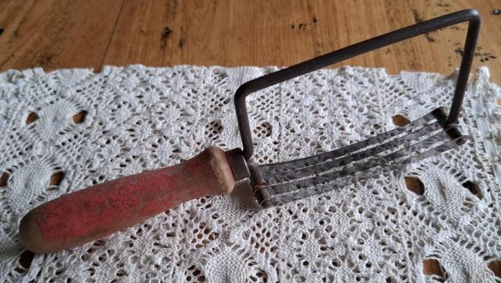 Oud kruidenhakmesje met 4 mesjes, Antiek en Kunst, Curiosa en Brocante, Ophalen of Verzenden