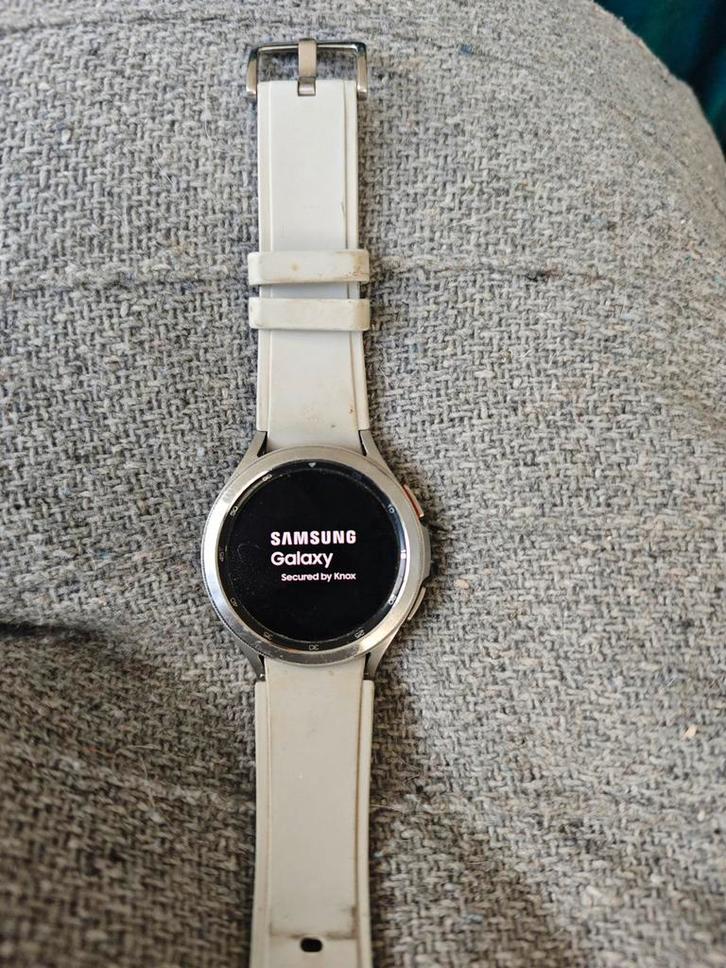 Samsung Galaxy Watch - Topconditie!, Sieraden, Tassen en Uiterlijk, Smartwatches, Gebruikt, Android, Zilver, Afstand, Calorieverbanding