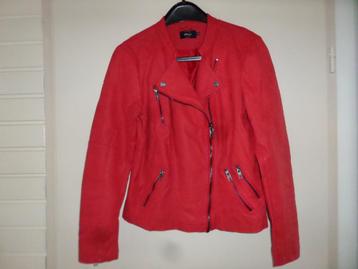 Faux leather bikerjas/ leuke details NIEUWSTAAT maat 40.Rood beschikbaar voor biedingen