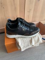 Louis Vuitton Runaway Sneakers Maat 46 Compleet, Zwart, Ophalen of Verzenden, Sneakers of Gympen, Gedragen