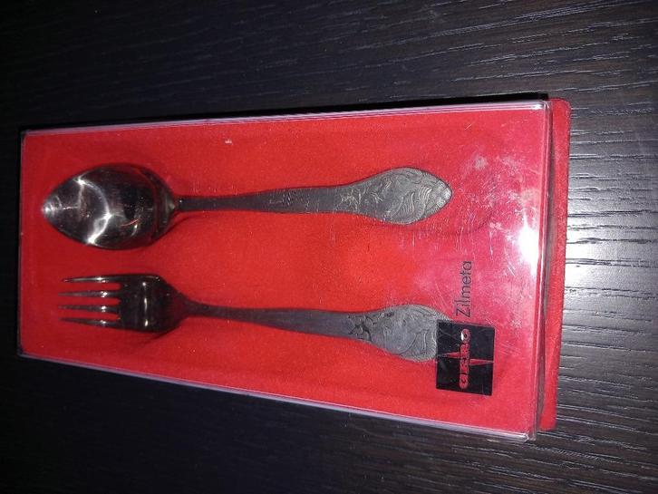 Vintage Kinderbestek 2 delig Gero Zilmeta, Huis en Inrichting, Keuken | Bestek, Gebruikt, Bestekset, Overige materialen, Ophalen of Verzenden
