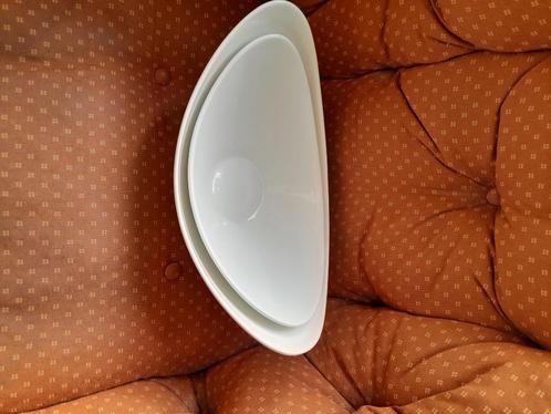 Twee, witte ovale Symphony schalen, Huis en Inrichting, Keuken | Servies, Nieuw, Schaal of Schalen, Overige stijlen, Ophalen of Verzenden