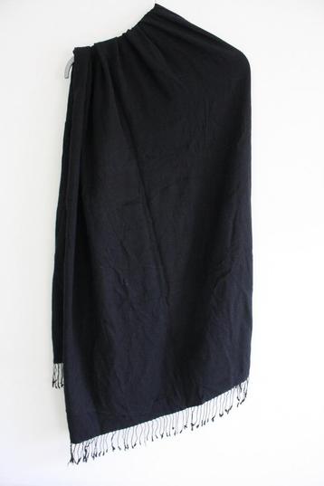 Zwarte Pashmina van cashmere & zijde beschikbaar voor biedingen