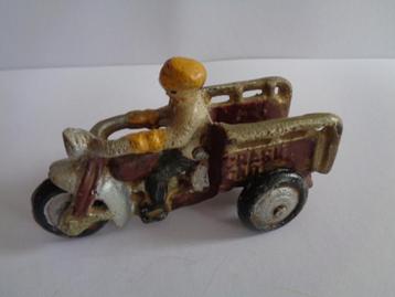 Oude zware gietijzer Moptorfiets. jaren''80s. Lengte: 11 cm beschikbaar voor biedingen
