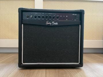 Harley Benton HB-40R gitaarversterker / 40 Watt RMS (zgan) beschikbaar voor biedingen