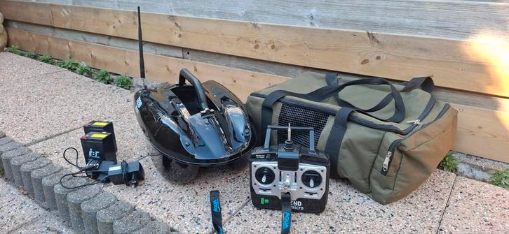 Trend micro voerboot heel netjes !, Watersport en Boten, Hengelsport | Karpervissen, Zo goed als nieuw, Overige typen, Ophalen of Verzenden