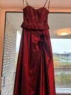 Bordeaux Rode zijden Galajurk - Maat M, Kleding | Dames, Maat 38/40 (M), Ophalen of Verzenden, Knielengte, Gedragen