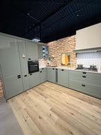 Landelijke showroomkeuken te koop, Huis en Inrichting, Keuken | Complete keukens, Ophalen, Hoekkeuken, Nieuw, Hoogglans of Gelakt