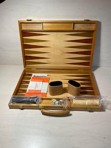 Revanche Backgammon ingelegd hout in houten koffer NIEUW beschikbaar voor biedingen