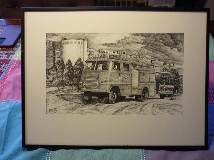 Mooie zeefdruk van oude DAF brandweerauto bij Bavariafabriek, Antiek en Kunst, Kunst | Litho's en Zeefdrukken, Ophalen of Verzenden
