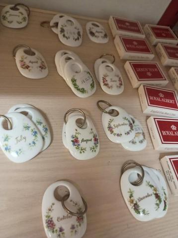 Royal Albert Flower of the Month Sleutelhangers beschikbaar voor biedingen