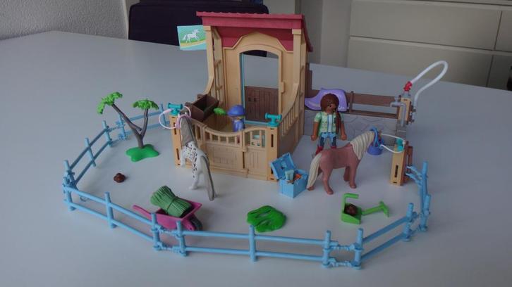 Playmobil 71494 Horses of Waterfall Manege, Kinderen en Baby's, Speelgoed | Playmobil, Zo goed als nieuw, Complete set, Ophalen of Verzenden
