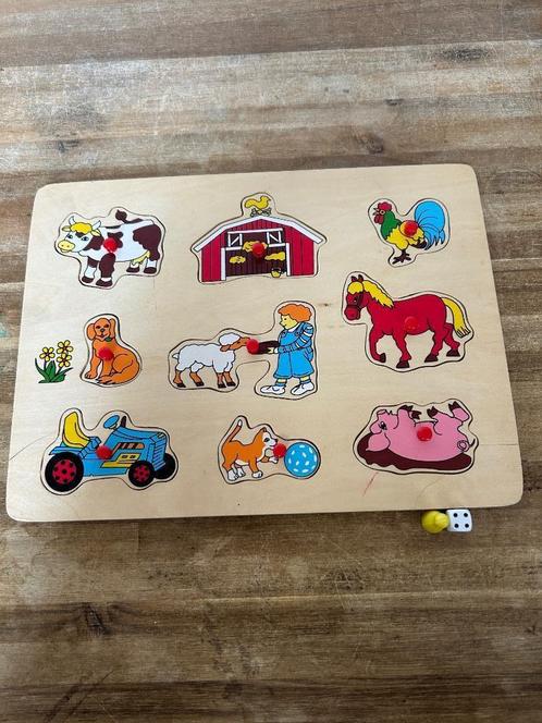 Houten knopjespuzzel: boerderij, Kinderen en Baby's, Speelgoed | Kinderpuzzels, Zo goed als nieuw, 6 maanden tot 2 jaar, Minder dan 10 stukjes