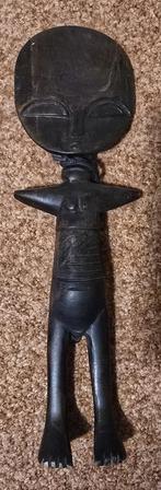 oud beeldje, Antiek en Kunst, Kunst | Beelden en Houtsnijwerken, Ophalen