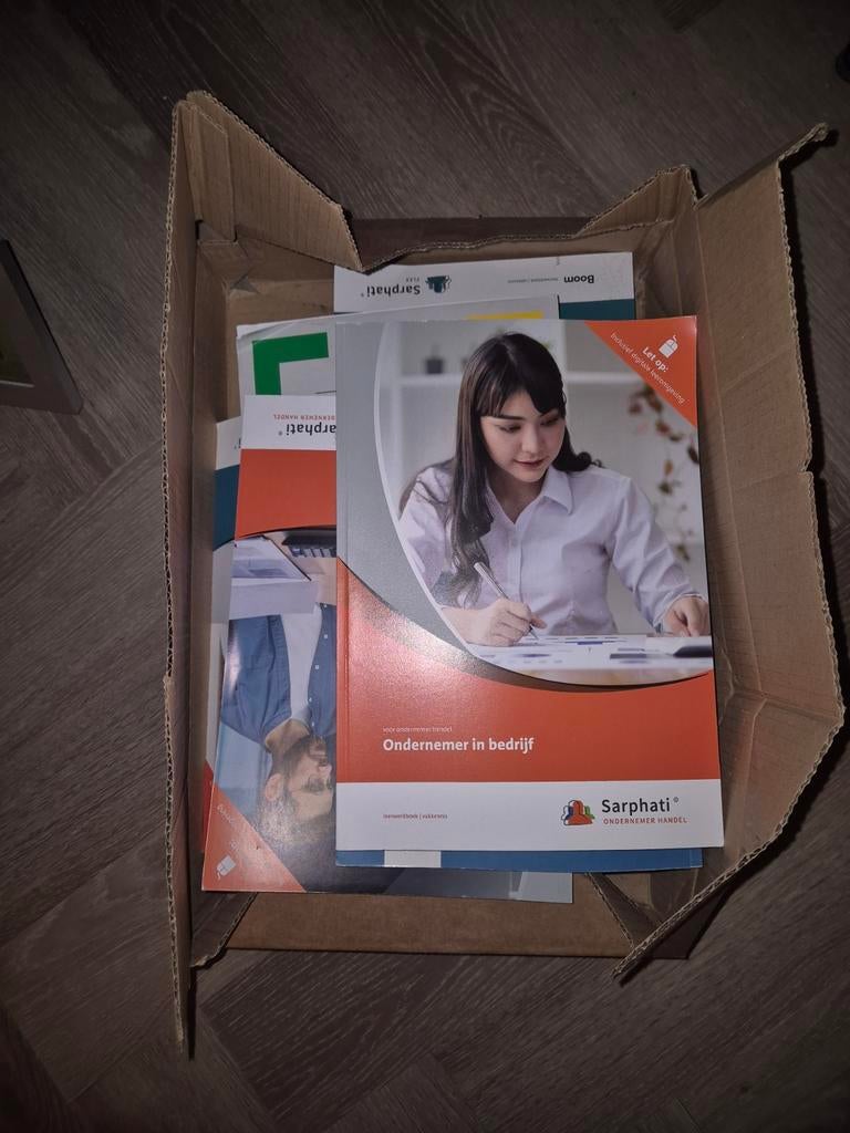Boekenpakket Deltion College - Ondernemer Handel 2025-2026, Ophalen of Verzenden, Zo goed als nieuw, MBO, Diverse