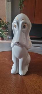 Hollywood regency vintage beeld van een hond in wit en goud, Antiek en Kunst, Kunst | Beelden en Houtsnijwerken, Ophalen of Verzenden
