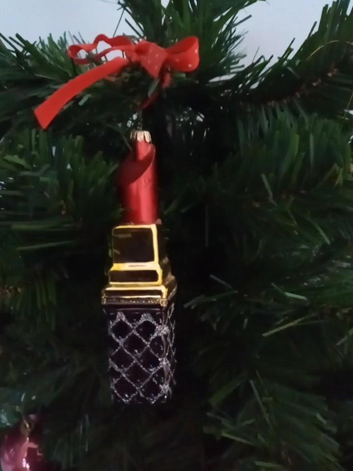 9.5cm.hg leuke kersthanger lipstick glas in rood goud zwart, Diversen, Kerst, Nieuw, Ophalen of Verzenden