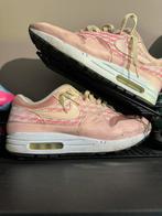 Nike air max 1 Strawberry’s, Kleding | Heren, Schoenen, Gedragen, Ophalen of Verzenden, Overige kleuren