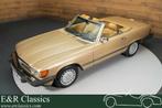 Mercedes 560 SL Cabriolet | 1988, Auto's, Oldtimers, Automaat, Achterwielaandrijving, 227 pk, Beige