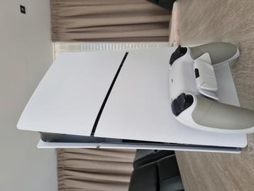PS5 SLIM DIGITAL EDITION 1TB + PS5 SCUFF CONTROLLER + DOOS  beschikbaar voor biedingen