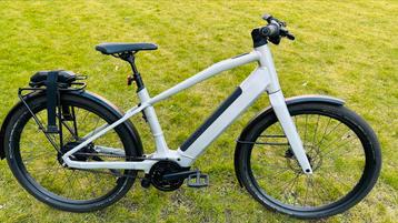 In nieuwstaat luxe Elektrische fiets Canyon Precede:ON 7 beschikbaar voor biedingen