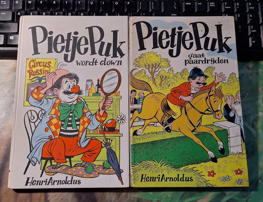 Te koop twee boeken van Pietje Puk van Henri Arnoldus., Gelezen, Fictie algemeen, Henri Arnoldus, Jongen of Meisje