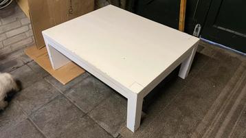 Salontafel beschikbaar voor biedingen
