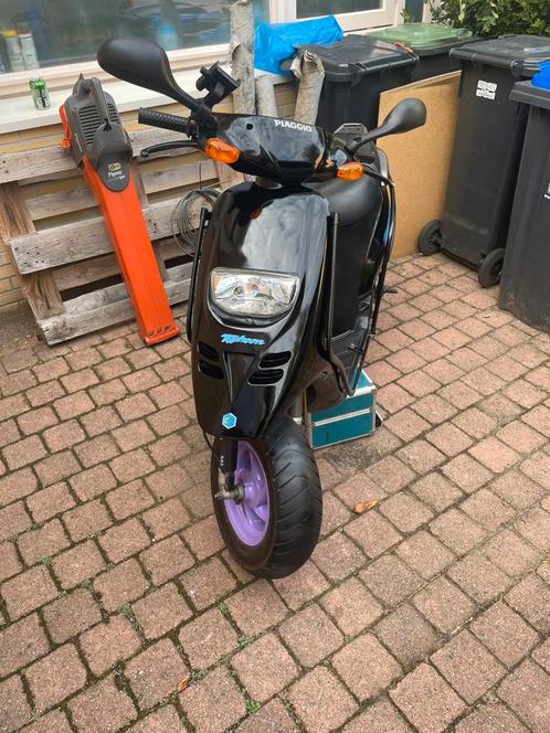 Piaggo Typhoon 1999, Fietsen en Brommers, Scooters | Piaggio, Zo goed als nieuw, Overige modellen, Benzine, Ophalen